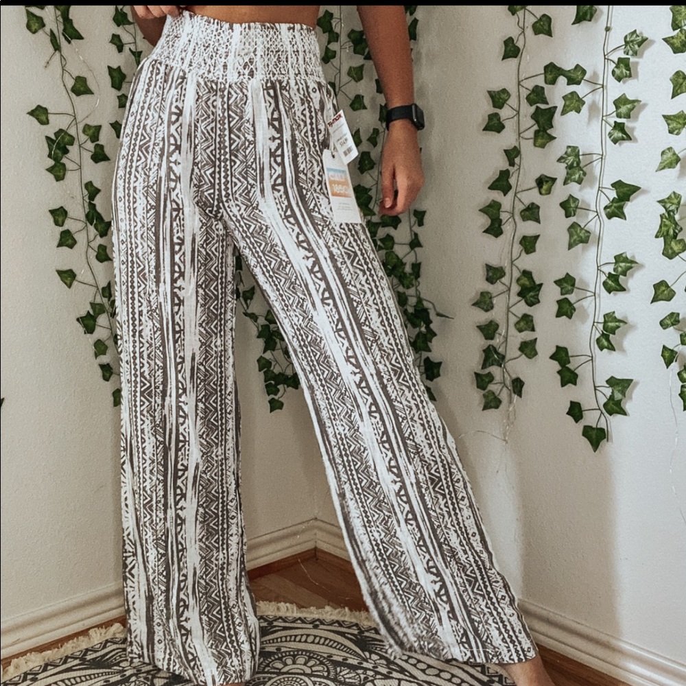 High waisted Flowy Pants